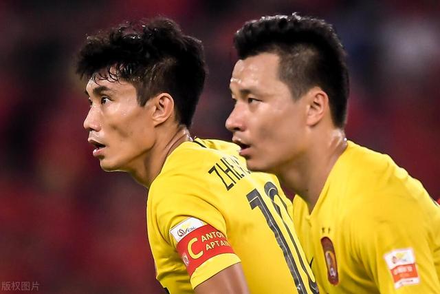 郑智梅开二度，恒大主场大胜泰达继续领跑积分榜，气势如虹