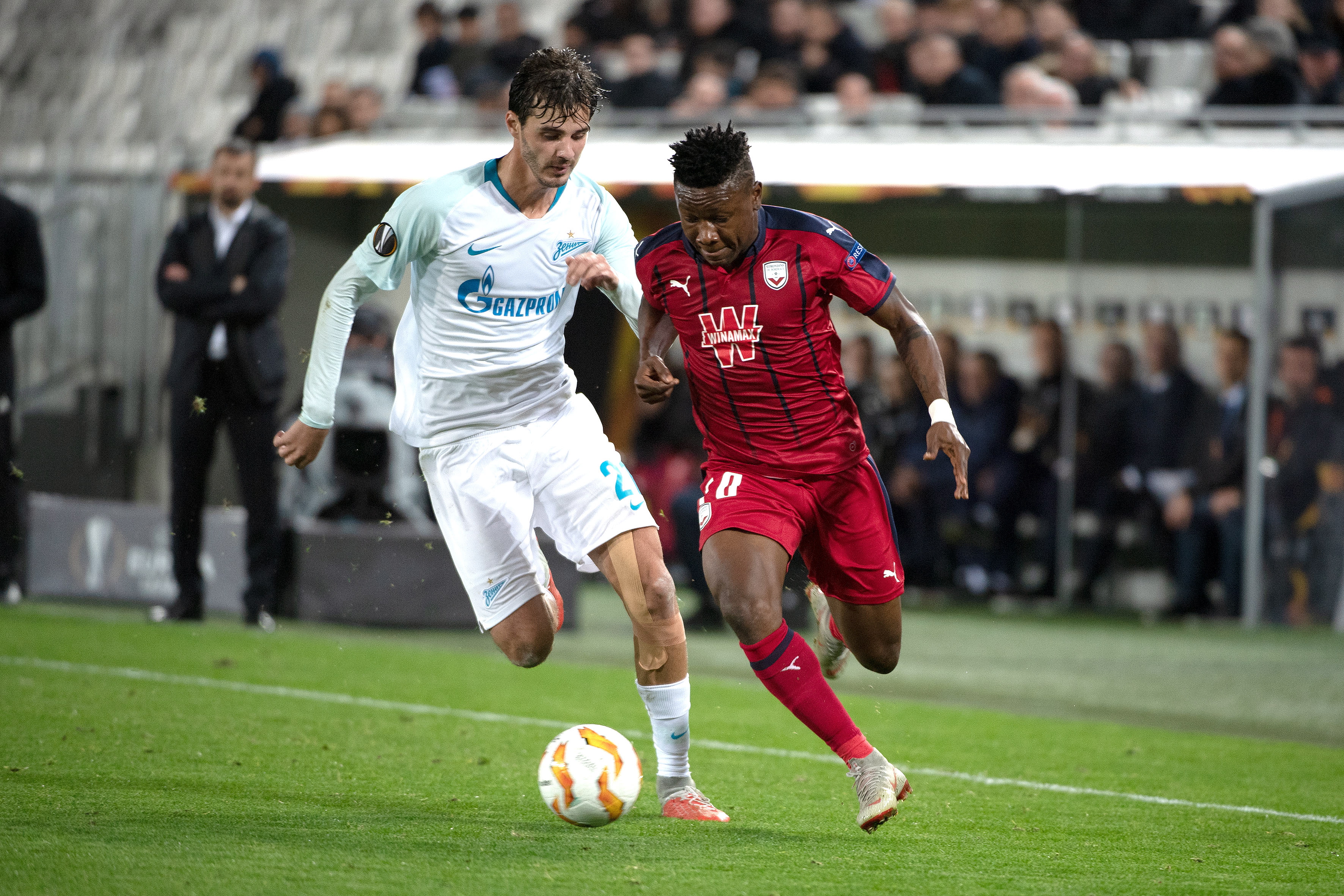 圣埃蒂安战平波尔多，实力相当，战绩斐然