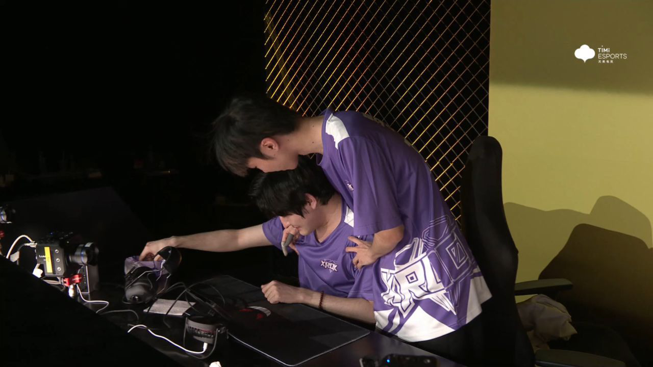 RNG鏖战NS,Zeus打出惊人五杀宿命之战成都决赛之夜,留下经典瞬间 RNG鏖战NS,Zeus打出惊人五杀宿命之战成都决赛之夜,留下经典瞬间