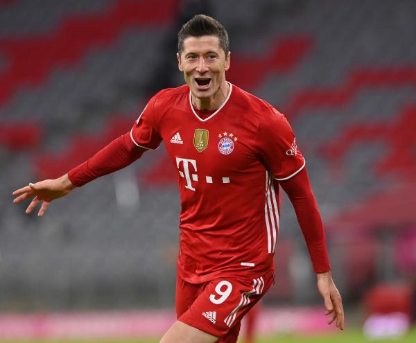 日本横扫中国,莱万刷新纪录 日本横扫中国,莱万刷新纪录