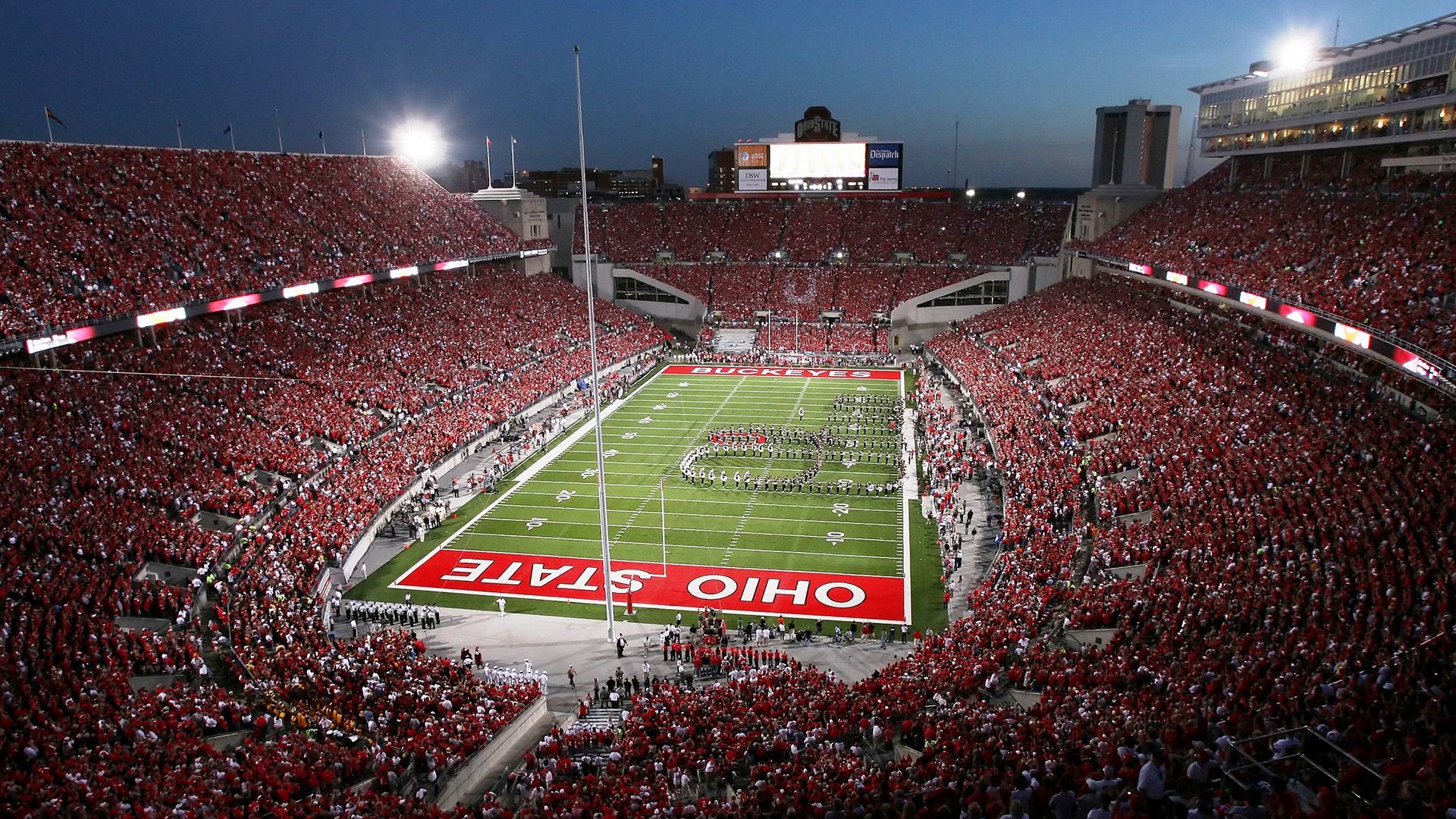 极限绝杀！东契奇逆天三分扼杀雄鹿，掘金主场见证新王诞生？